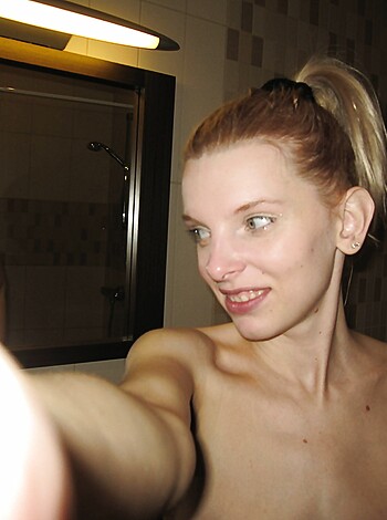 Slim and Sexy Amateur Shower Babe - Photo 41
