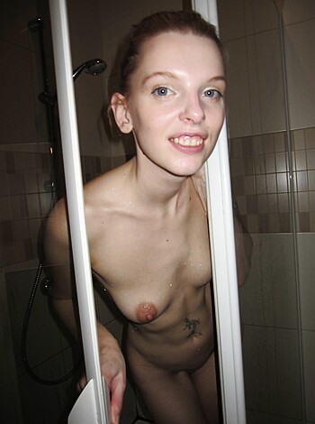 "Fuckin' hell, check out this hot nude chick in the shower."