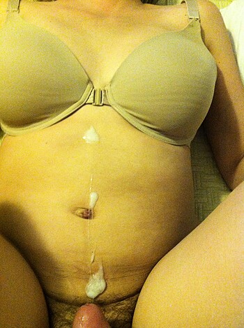 Hairy and Pregnant Amateur Babe - Photo 38