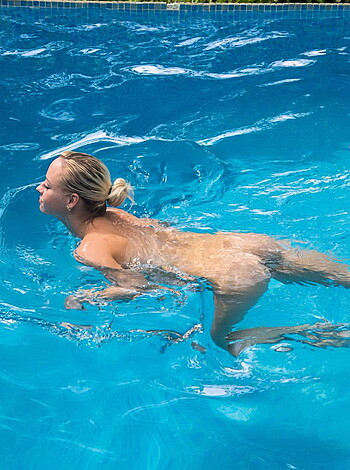 Hot Blonde Amateur Babe - Photo 85